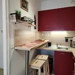 Apartment Beau T1 Calme En Centre Parking Terrasse Tours