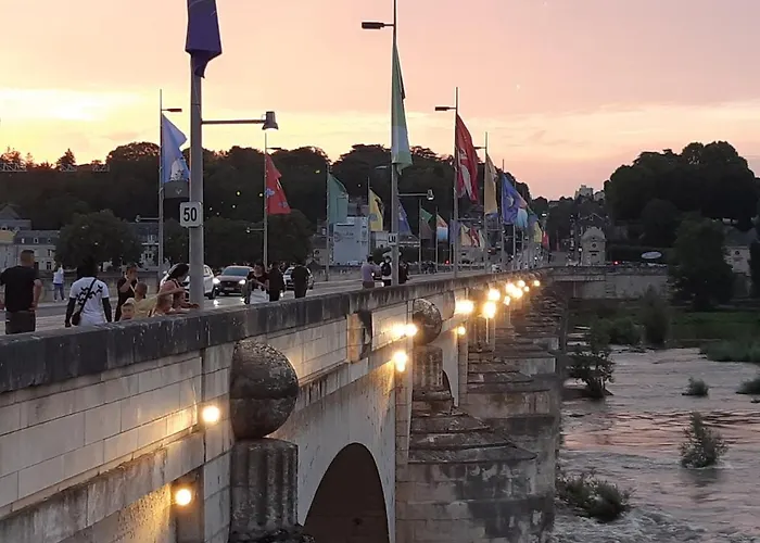 Beau T1 Calme En Centre Parking Terrasse Tours