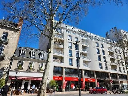 Beau T1 Calme En Centre Parking Terrasse *