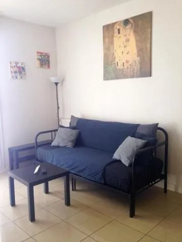 Beau T1 Calme En Centre Parking Terrasse Apartment